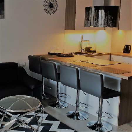 Apartament New York Rozana 19 พอซนาน ภายนอก รูปภาพ